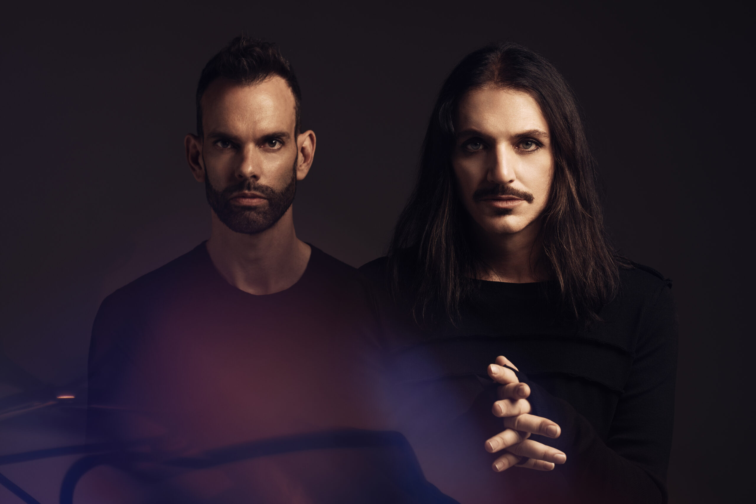 Placebo and the RSC Join Forces for The Resistible Rise of Arturo Ui